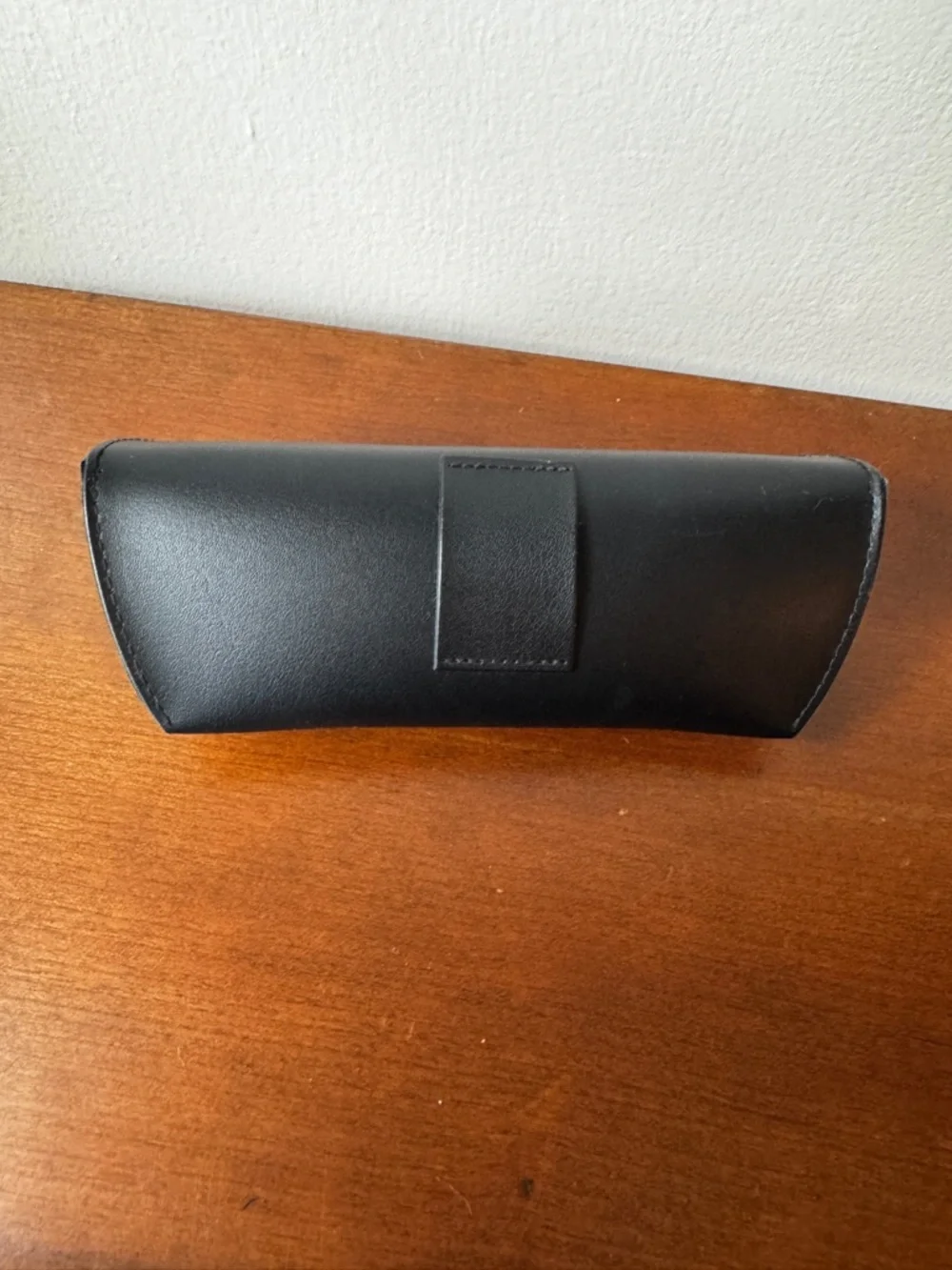 Authentic Ray-Ban RB4122 Black Polarized Sunglasses w/ Case & Cleaning Kit
